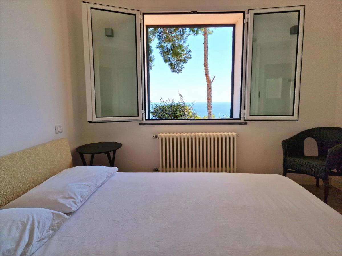 Appartamento In Villa Mimosa Черво Екстериор снимка